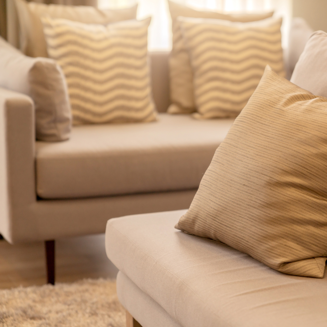 A-Madry-Estofados-Madry-Confecções-e-Reformas-de-Sofas-Poltronas-Cabeceiras-Pufes-Ponta-Grossa-Paraná